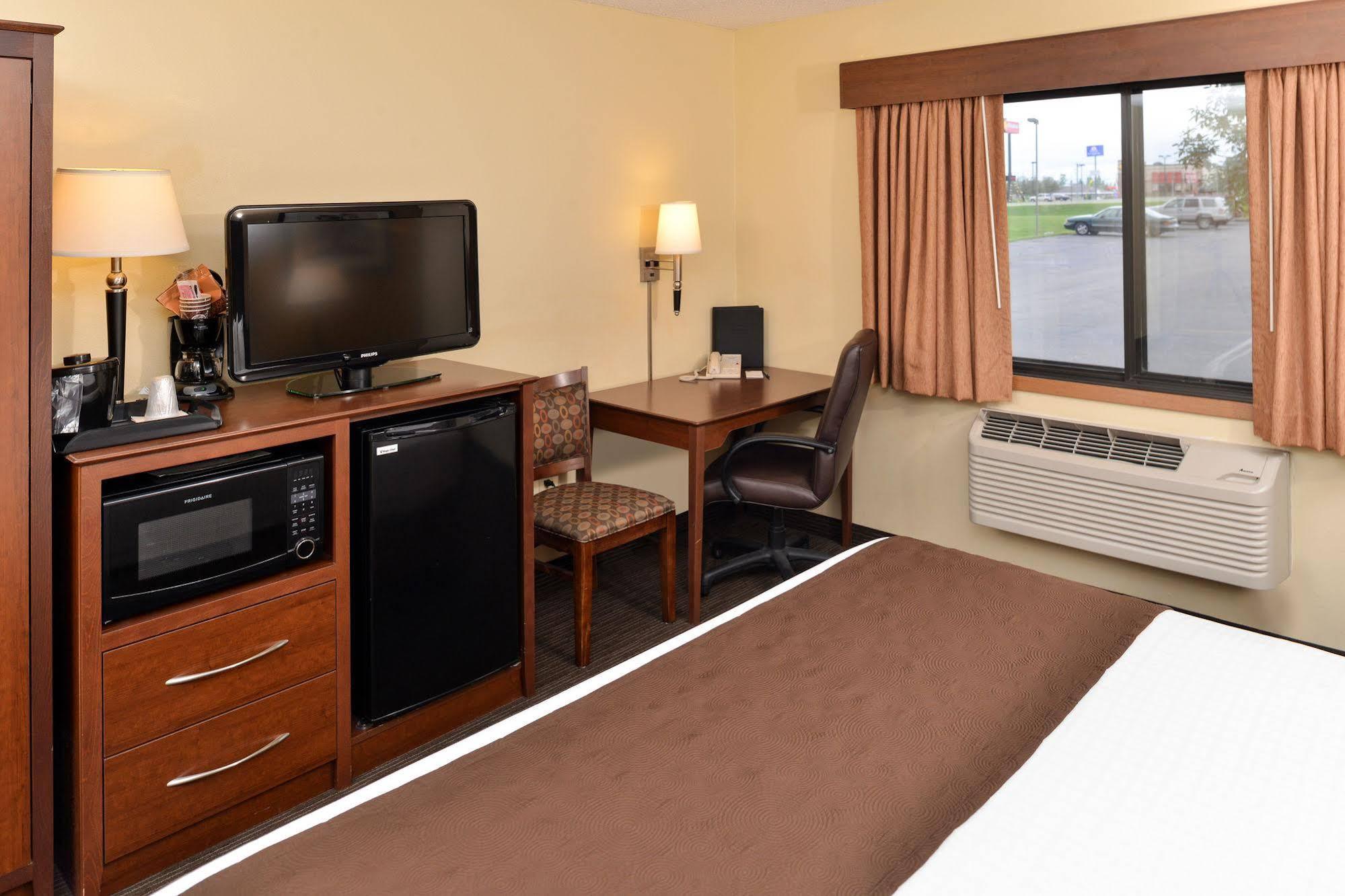 Americinn By Wyndham Fergus Falls Conference Center Dış mekan fotoğraf