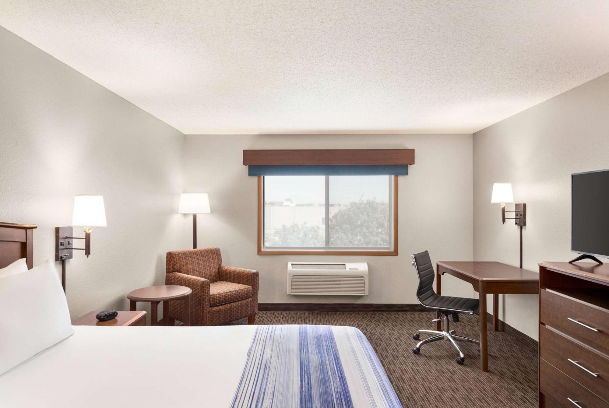 Americinn By Wyndham Fergus Falls Conference Center Dış mekan fotoğraf